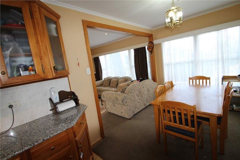 Photo of property in 50 Marlborough Avenue, Glenfield, Auckland, 0629