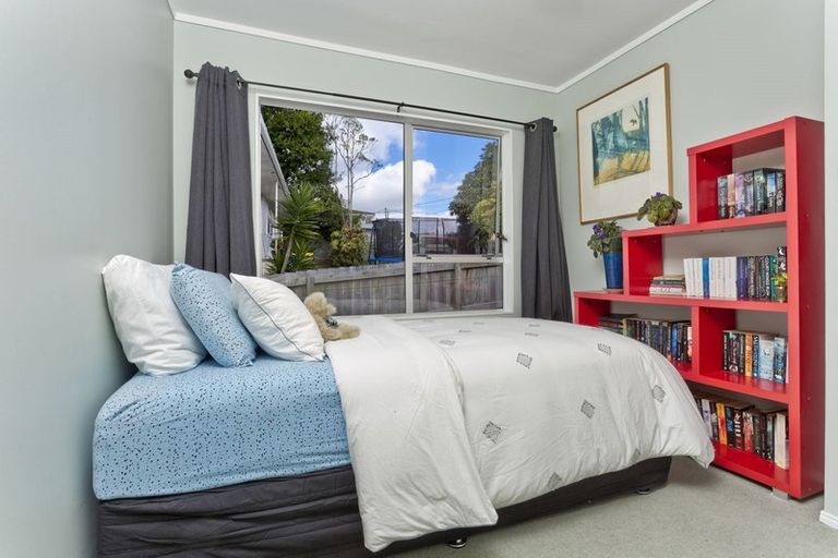Photo of property in 1/11 Kahika Road, Birkdale, Auckland, 0626