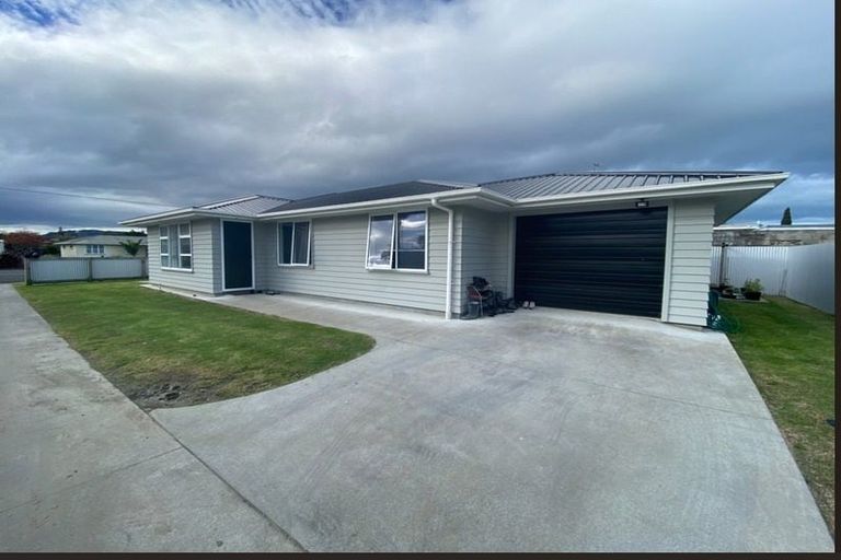 Photo of property in 830 Gladstone Road, Te Hapara, Gisborne, 4010