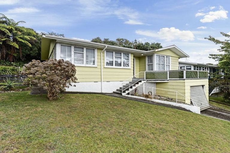 Photo of property in 7 Granby Place, Westown, New Plymouth, 4310
