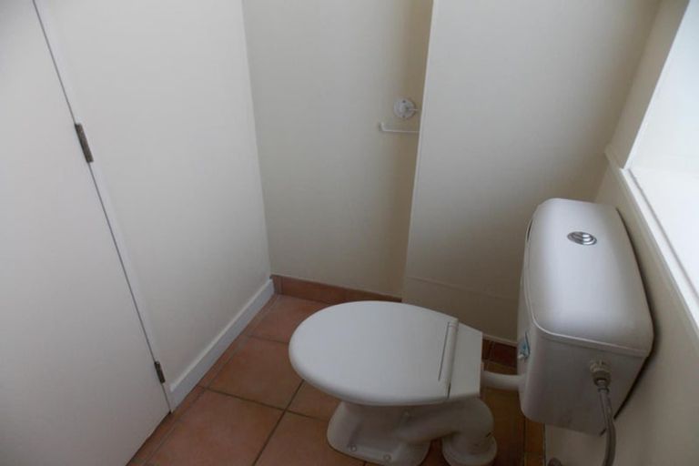 Photo of property in Terrace Tower Apartments, 1/126 The Terrace, Wellington Central, Wellington, 6011