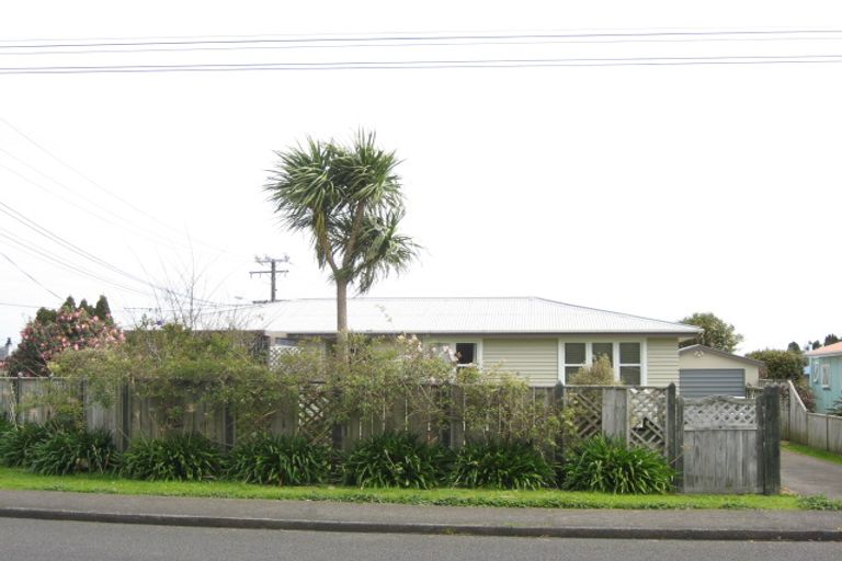 Photo of property in 406 Carrington Street, Upper Vogeltown, New Plymouth, 4310