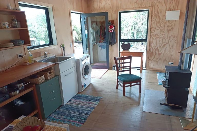 Photo of property in 902 Cape Foulwind Road, Cape Foulwind, 7892