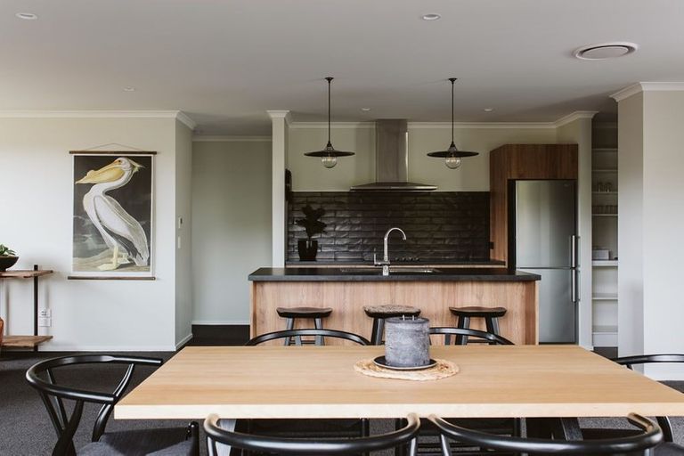 Photo of property in 2 Yulestar Place, Hawera, 4610