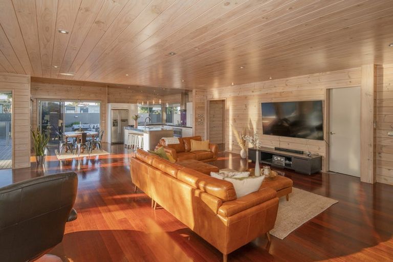 Photo of property in 9 Arawa Lane, Whitianga, 3510