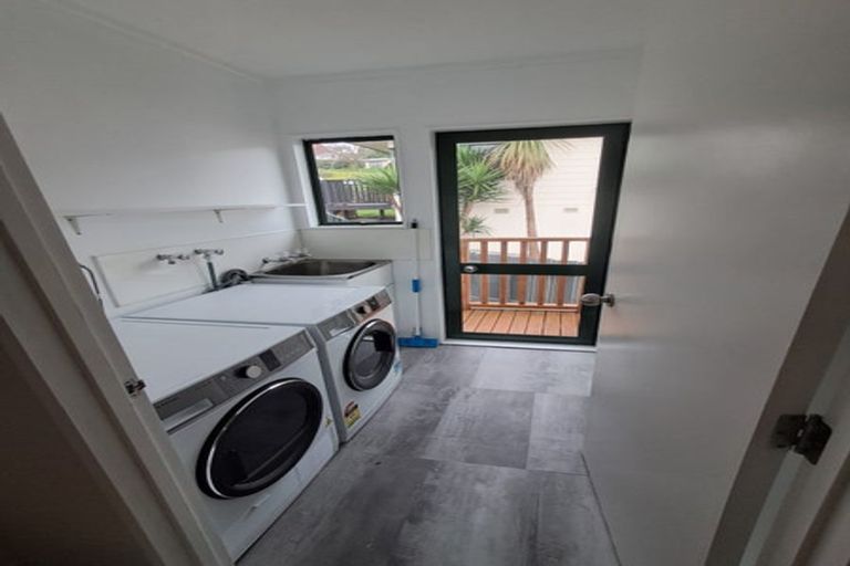 Photo of property in 18 Osprey Drive, Welcome Bay, Tauranga, 3112