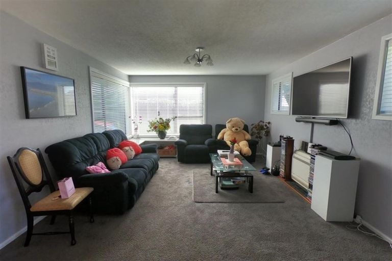 Photo of property in 22 Boston Avenue, Hornby, Christchurch, 8042