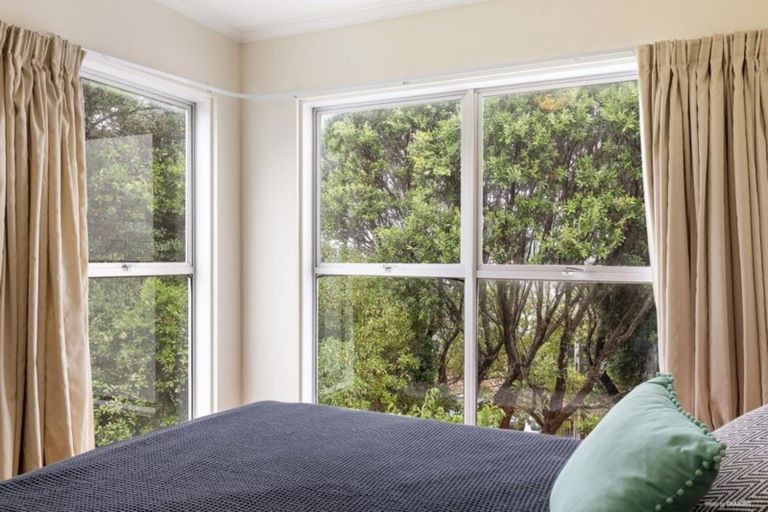 Photo of property in 2/70 Hataitai Road, Hataitai, Wellington, 6021