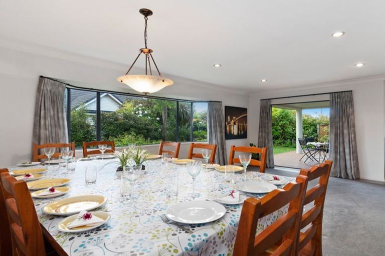 Photo of property in 28 Holden Avenue, Holdens Bay, Rotorua, 3010