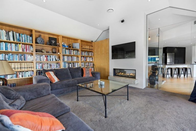 Photo of property in 5 Gretton Way, Lower Shotover, Queenstown, 9371