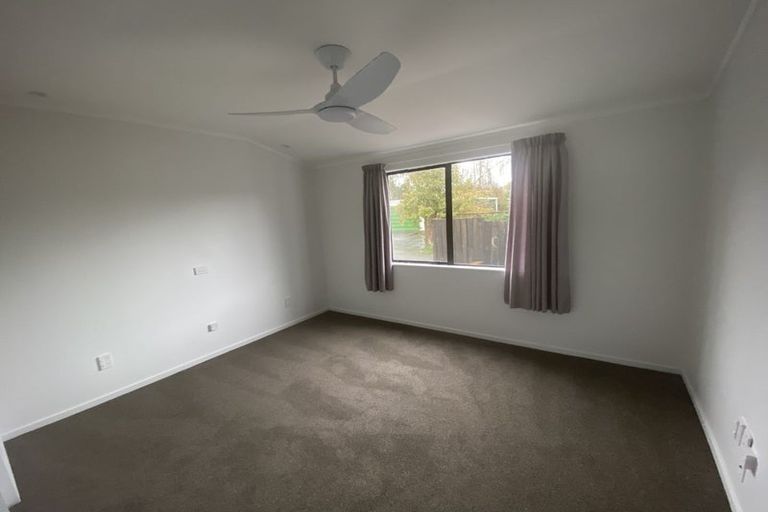 Photo of property in 8a Tararua Street, Paraparaumu, 5032