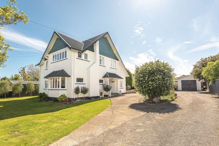 Photo of property in 12 Parsons Street, Saint Johns Hill, Whanganui, 4501