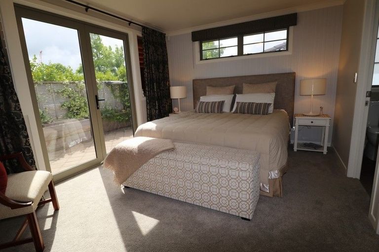 Photo of property in 1 Tarn Close, Pyes Pa, Tauranga, 3112