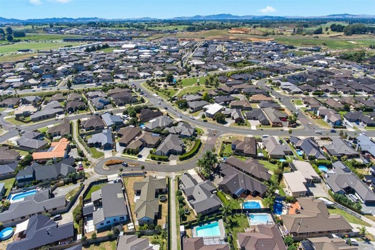 Photo of property in 11 Foxbury Court, Rototuna North, Hamilton, 3210