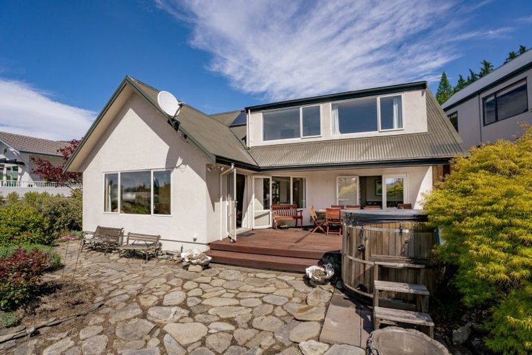 Photo of property in 53 Sargood Drive, Wanaka, 9305