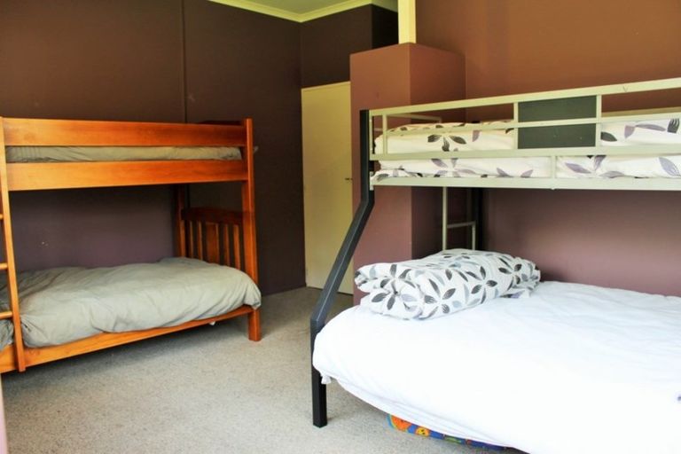 Photo of property in 12 Moana Crescent, Te Anau, 9600