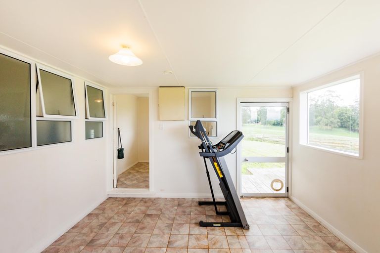 Photo of property in 218 Taipo Road, Rongotea, Palmerston North, 4476