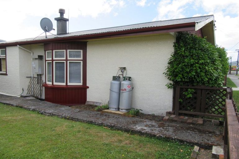 Photo of property in 5 Mcgowan Street, Runanga, 7803