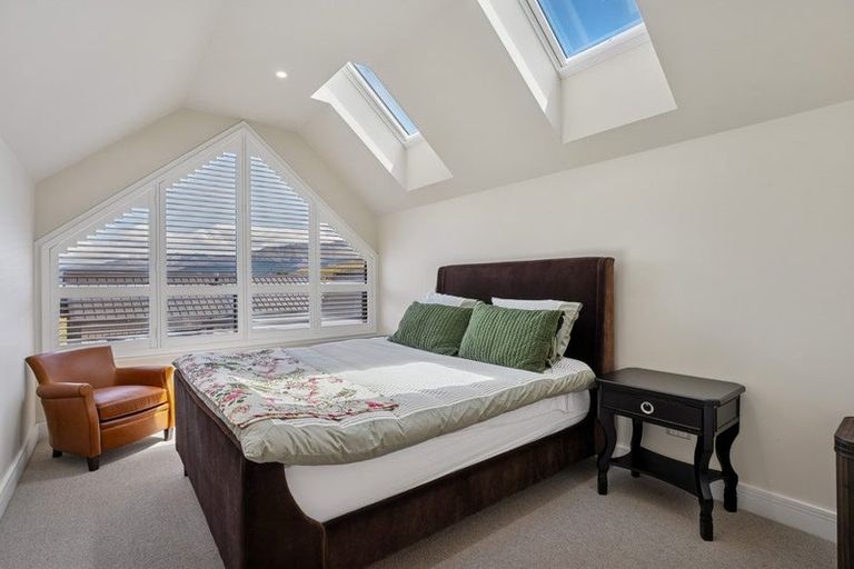 Photo of property in 40 Cunninghams Drive, Jacks Point, Queenstown, 9371
