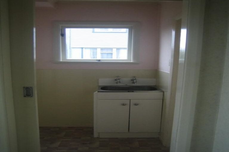 Photo of property in 72a Arimu Road, Papakura, 2110