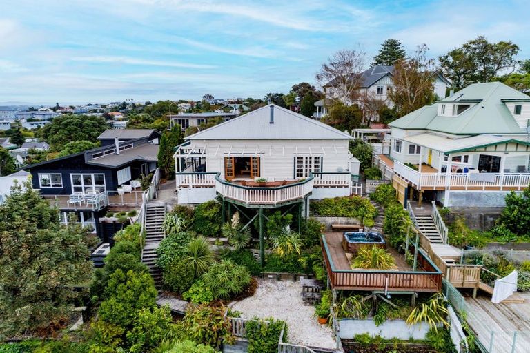 Photo of property in 7 Lucy Road, Bluff Hill, Napier, 4110