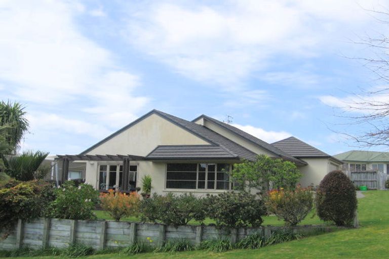 Photo of property in 37 Grantston Drive, Pyes Pa, Tauranga, 3112