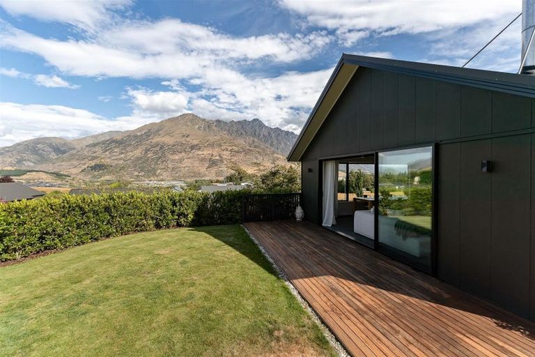 Photo of property in 1 Batsford Lane, Lower Shotover, Queenstown, 9371