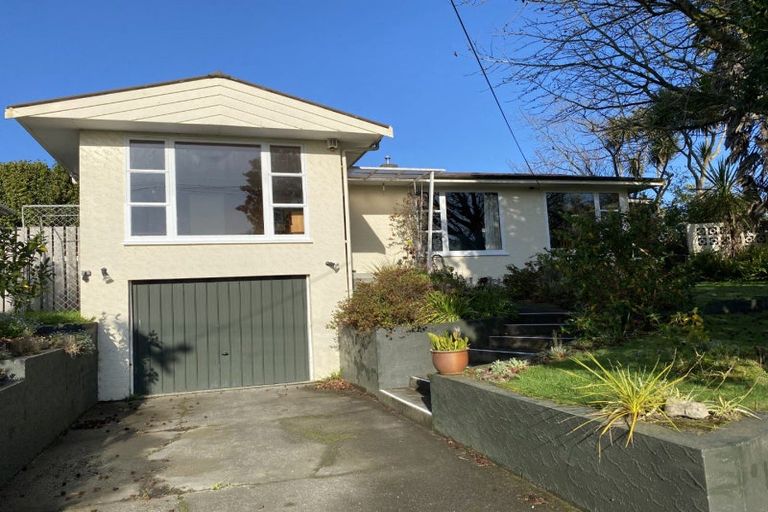 Photo of property in 23 Wincanton Place, Awapuni, Palmerston North, 4412