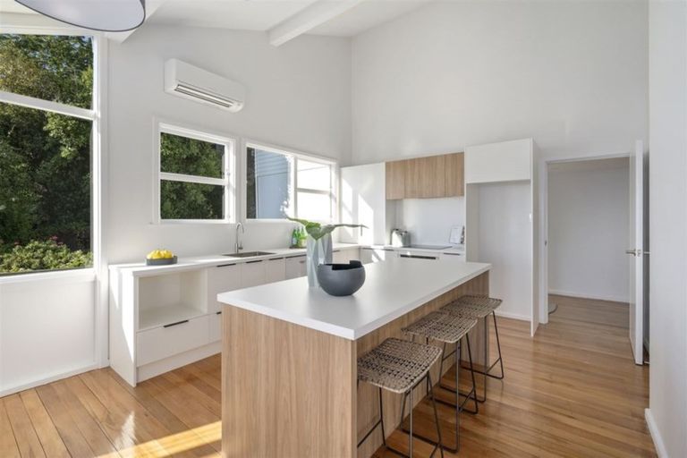 Photo of property in 249 Cannon Hill Crescent, Mount Pleasant, Christchurch, 8081