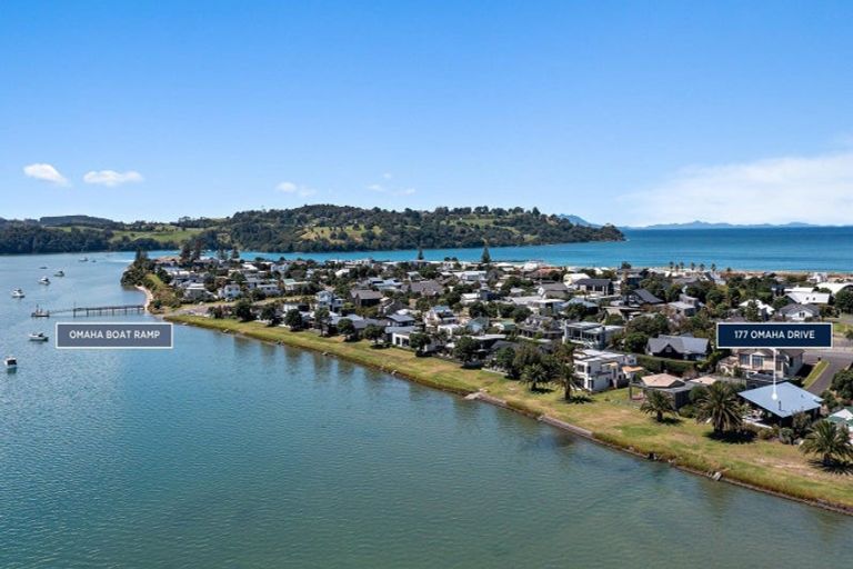 Photo of property in 177 Omaha Drive, Omaha, 0986