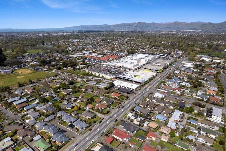 Photo of property in 2/51 Marshland Road, Shirley, Christchurch, 8061