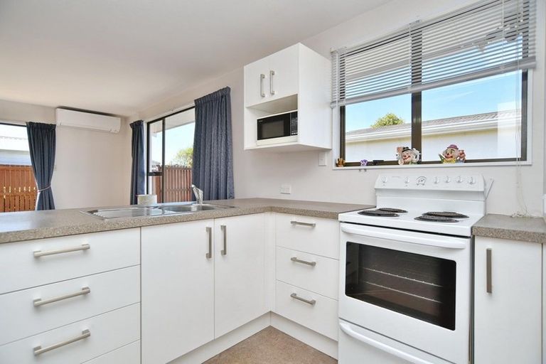 Photo of property in 2/63 Bridge Street, New Brighton, Christchurch, 8062