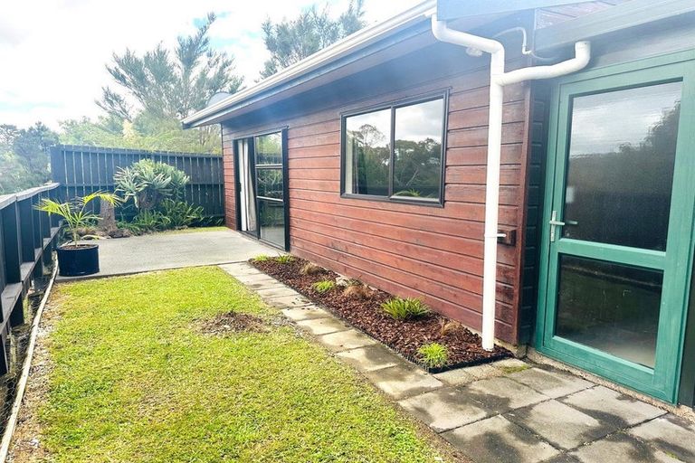 Photo of property in Cedar Court, 3/1 Ash Grove Circle, Haruru, 0204