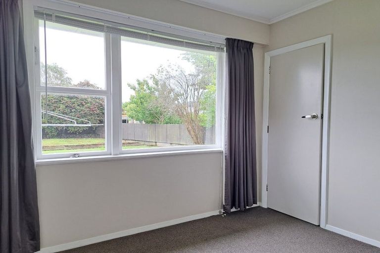 Photo of property in 51 Kashmir Avenue, Clouston Park, Upper Hutt, 5018