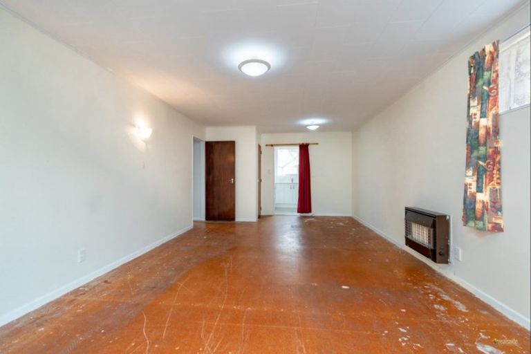 Photo of property in 35a Roband Crescent, Brown Owl, Upper Hutt, 5018