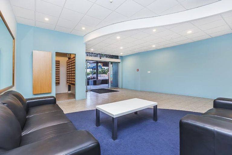 Photo of property in Terrace Tower Apartments, 8e/126 The Terrace, Wellington Central, Wellington, 6011