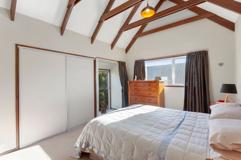 Photo of property in 140 Doon Street, Waverley, Dunedin, 9013