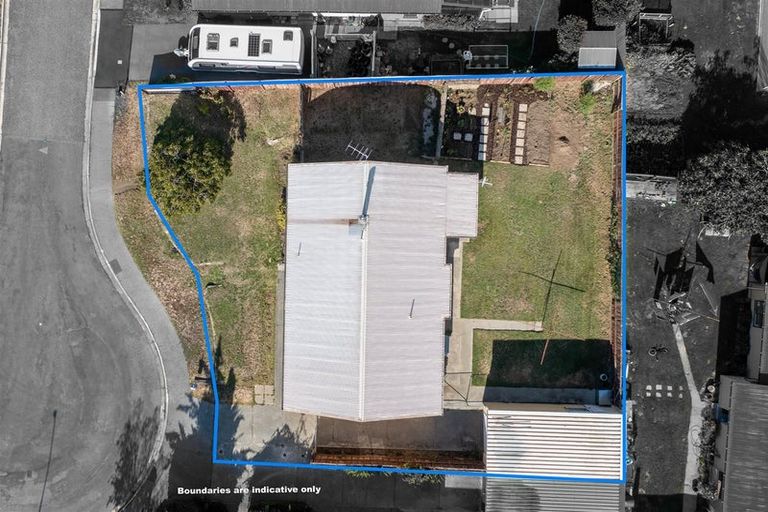 Photo of property in 8 Hassing Place, Cromwell, 9310