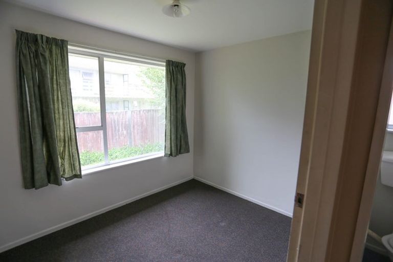 Photo of property in 4/93a Middlepark Road, Sockburn, Christchurch, 8042