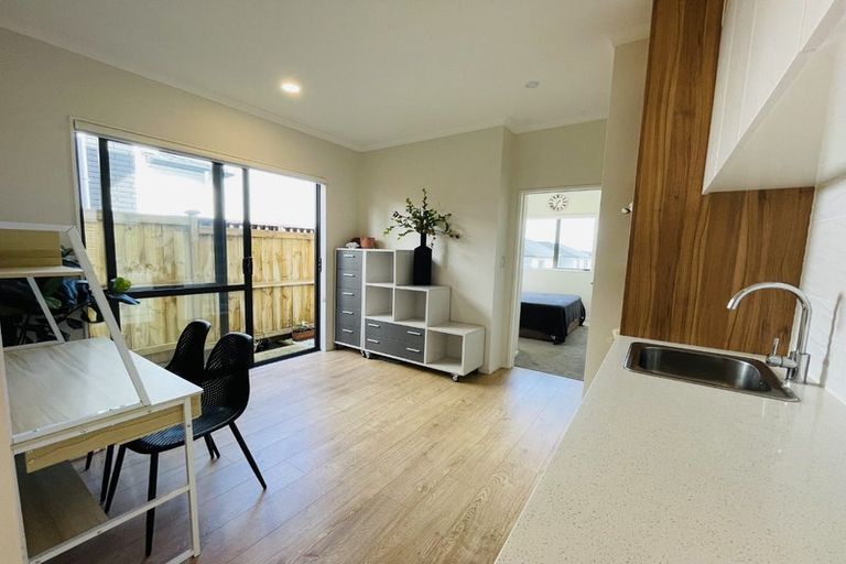 Photo of property in 3 Black Shed Road, Flat Bush, Auckland, 2019