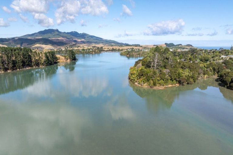 Photo of property in 38 Robertson Street, Raglan, 3225