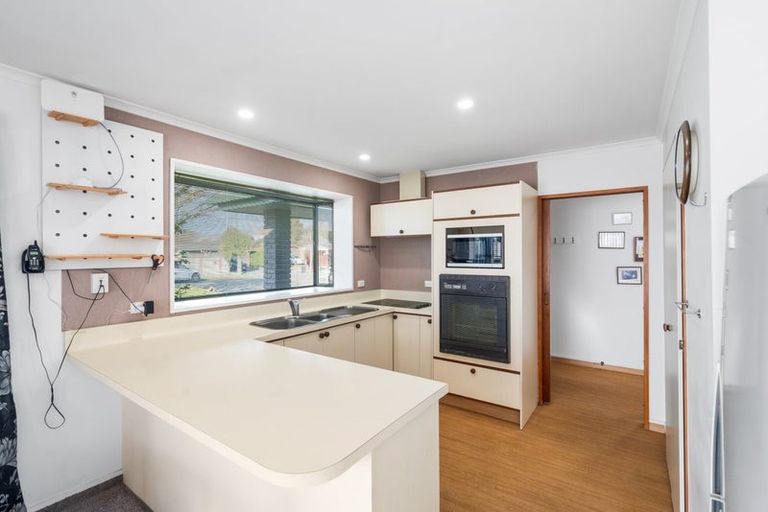 Photo of property in 8 Addison Place, Halswell, Christchurch, 8025