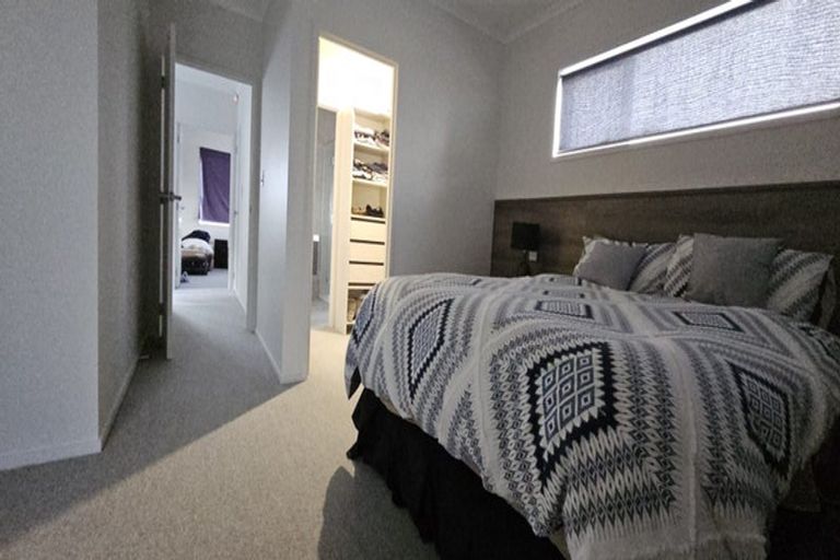 Photo of property in 73 Karepiro Drive, Stanmore Bay, Whangaparaoa, 0932