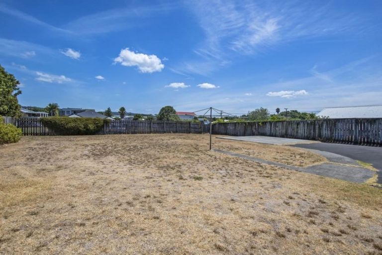Photo of property in 82 Bream Bay Drive, Ruakaka, 0116