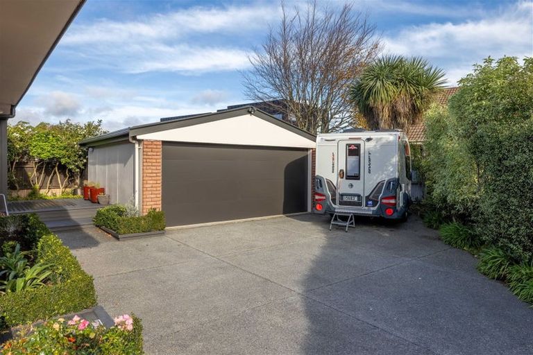 Photo of property in 84 Leinster Road, Merivale, Christchurch, 8014