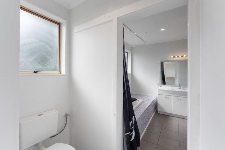 Photo of property in 62 Toi Street, Otaki Beach, Otaki, 5512