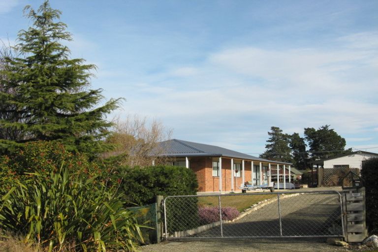 Photo of property in 77 Beach Street, Waikouaiti, 9510