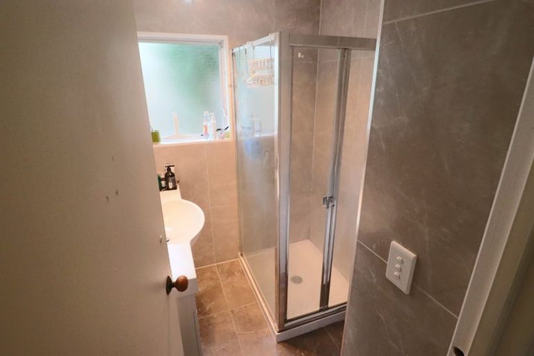 Photo of property in 1/39 Bayview Road, Bayview, Auckland, 0629