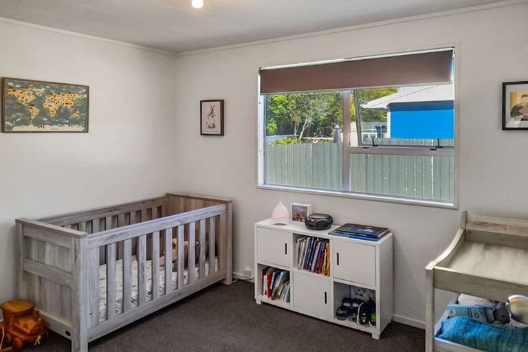 Photo of property in 45 Kaiwaka Road, Waiuku, 2123