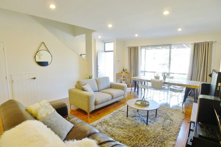 Photo of property in 11 Kauri Drive, Takanini, 2112